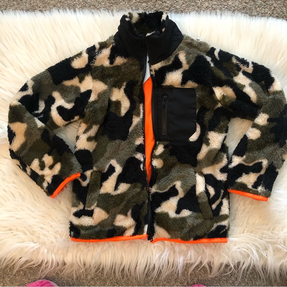NWT Sovereign Code Faux Fur Camouflage Jacket